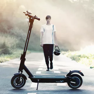 Hulajnoga elektryczna W-TEC Lambreto Max III 700W ∙ 10″ ∙ zasięg do 50 km ∙ 35 km/h