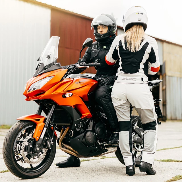 Kask motocyklowy 2w1 W-TEC NK-850 otwierany ∙ blenda przeciwsłoneczna - Biały błyszczący