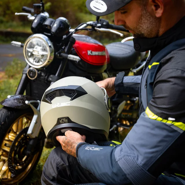 Kask motocyklowy enduro Flip-Up W-TEC Biscaia P/J - Czarny błyszczący