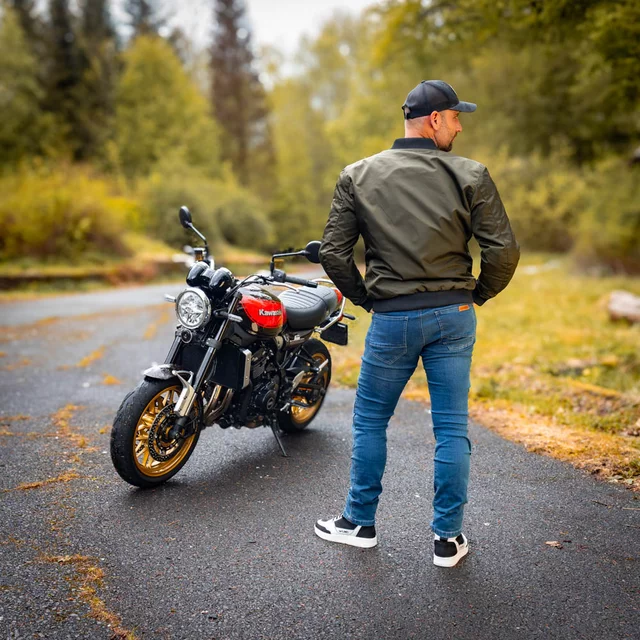Buty motocyklowe W-TEC Bastige ∙ naturalna skóra ∙ ochrona kostek ∙ wzmocniona pięta i nosek ∙ antypoślizgowa podeszwa ∙ wentylacja - Czarno-biały