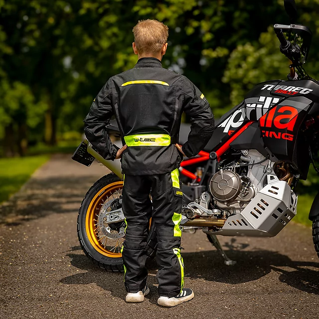 Regulowane dziecięce spodnie motocyklowe W-TEC Pinapoco ∙ ochraniacze kolan EN 1621-1 ∙ wentylacja mesh∙ odblaski ∙ zamek do kurtki - Czarny-fluo