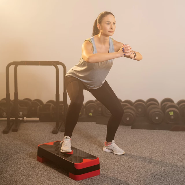 Step do ćwiczeń fitness regulowany inSPORTline AS150 ∙ nośność 200 kg ∙ antypoślizgowa powierzchnia ∙ lekki 2,32 kg - Czarny