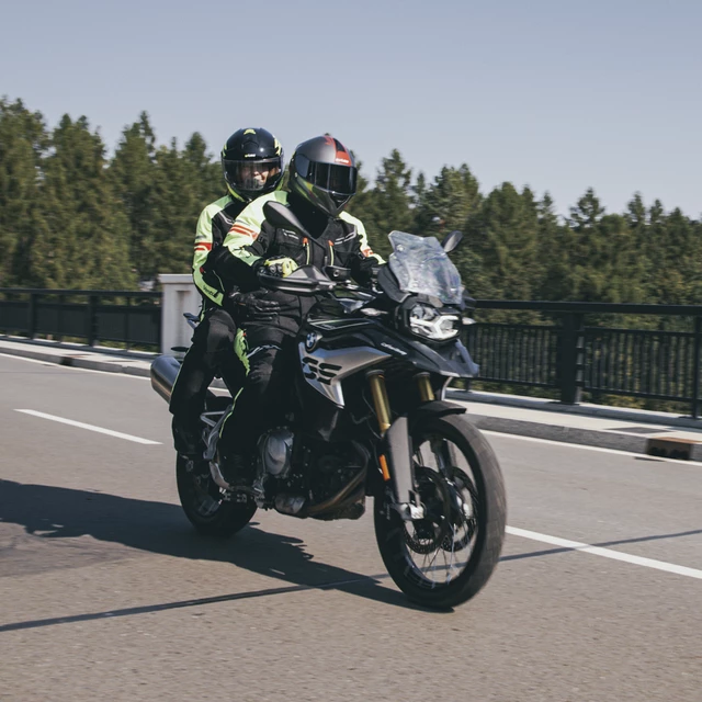 Kask motocyklowy szczękowy z blendą W-TEC Vexamo PI Graphic z Pinlockiem - Black Graphic