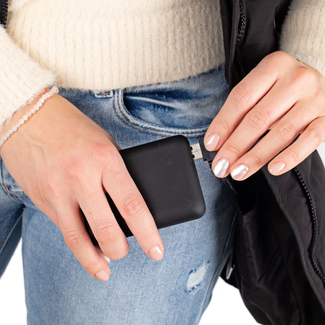 Damska kamizelka ogrzewana inSPORTline WARMelong ∙ ogrzewanie Active Heat ∙ włókna węglowe ∙ usb powerbank ∙ 45-55°c
