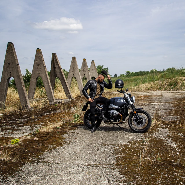 Skórzana kurtka motocyklowa W-TEC Mathal - Czarny
