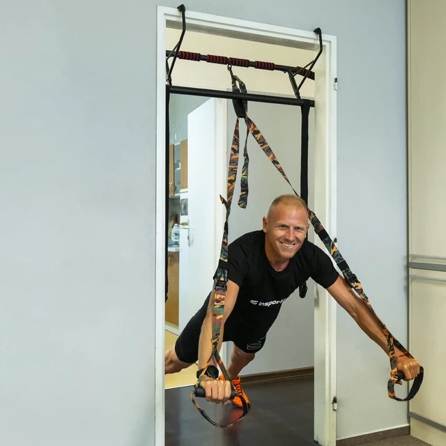 Drążek do podciągania inSPORTline HR5003 – montowany do futryny / drzwi ∙ uchwyty piankowe ∙ konstrukcja stalowa
