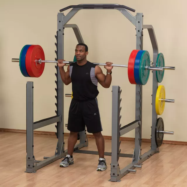 Wielofunkcyjny stojak treningowy pod sztangę Body-Solid SMR1000 ∙ heavy-duty rack ∙ haki bezpieczeństwa ∙ drążek górny