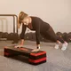 Step fitness / aerobik inSPORTline AS250 ∙ 3 poziomy wysokości ∙ antypoślizgowy ∙ stabilne nóżki ∙ lekki 4,2 kg - Czarno-czerwony