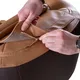 Fotel do masażu inSPORTline Fidardo ∙ masaż całego ciała ∙ funkcja podgrzewania ∙ regulacja intensywności ∙ masaż 3D - Beżowo-brązowy