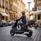 Skuter elektryczny W-TEC Raike II 10" ∙ hamulce tarczowe hydrauliczne ∙ zasięg 65 km ∙ nośność 115 kg ∙ zamykany bagażnik - Niebieski-czarny