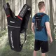 Ultralekki plecak do biegania inSPORTline Topspeed ∙ pojemność 3,5 l ∙ waga 250 g ∙ wentylowane szelki ∙ kompatybilny z bukłakiem ∙ odblaskowe detale - Czarny - Czarny