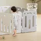Duży plastikowy kojec dla niemowląt inSPORTline Klaudino 288x208x66 cm ∙ edukacyjny tor z autkami ∙ zamek bezpieczeństwa ∙ motyw chmurek